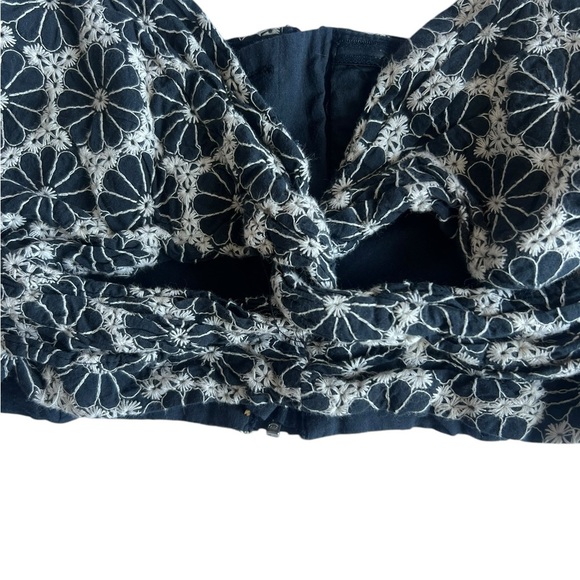 Bardot Broderie Off-Shoulder Top – Size Medium – Sexy & Stylish! - Picture 5 of 11